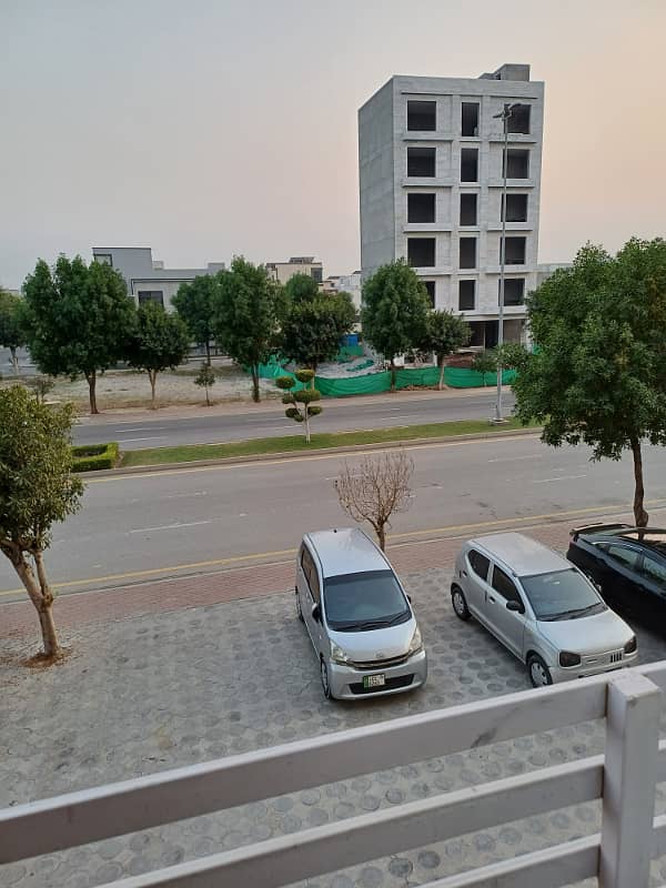 1 Bed Apartment For Sale In Bahria Town Lahore 15