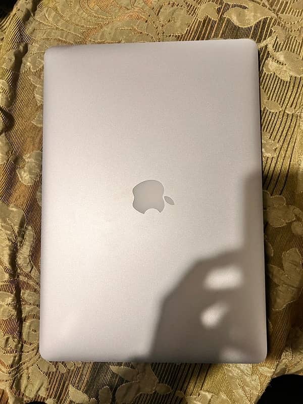 macbook pro 2015 mid 16/256gb 0