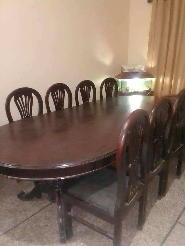 dining table in affordable price 1