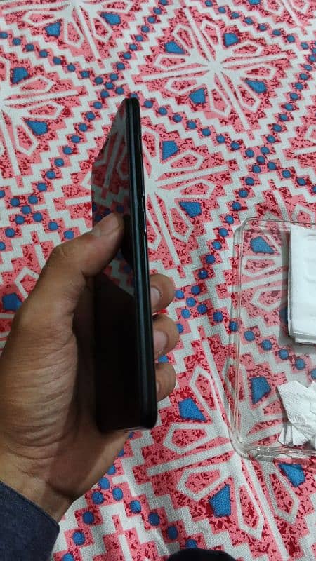 vivo y85 all ok set ha koi masla nhi 4/64 gb ya 03074925293 3