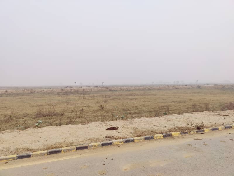 CC 10 MARLA PRIME LOCTION PLOT LDA CITY CC BLOCK PLOT FOR SALE 0