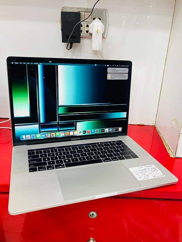 MACBOOK PRO 2019 ( CORE i9) (32/512GB) 10