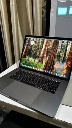 MacBook Pro 2017 - Intel Core i7 | 16GB RAM | Macos sequoia installed