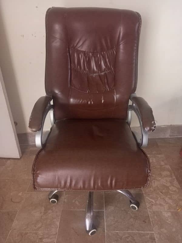 Computer/steady/Gaming/Office revolving Chair (Urgent sale)03145863640 0