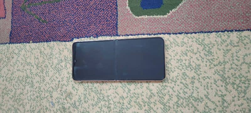 SAMSUNG GALAXY Z FLIP 4  8/256 GB 6