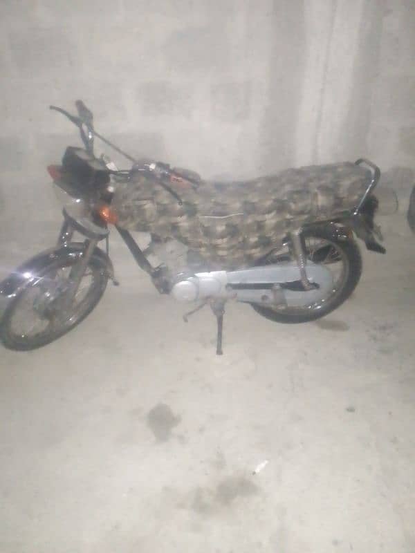 Honda 125 contact 03102774509 1