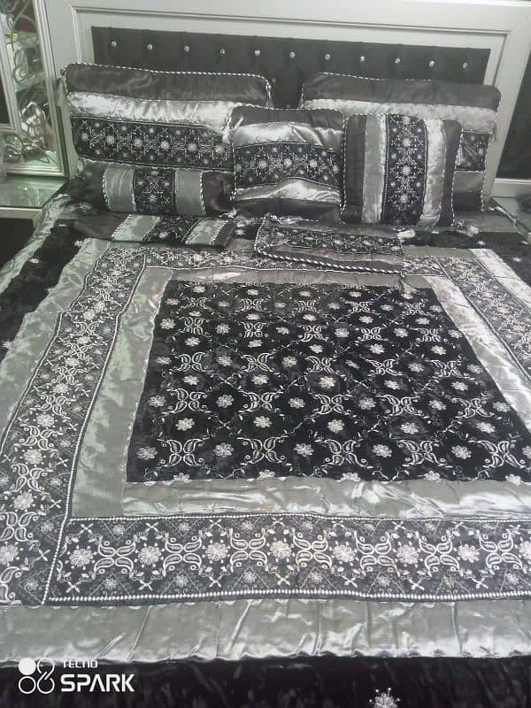 wedding bedsheet 8 pieces set box packed black and graysh colour 0