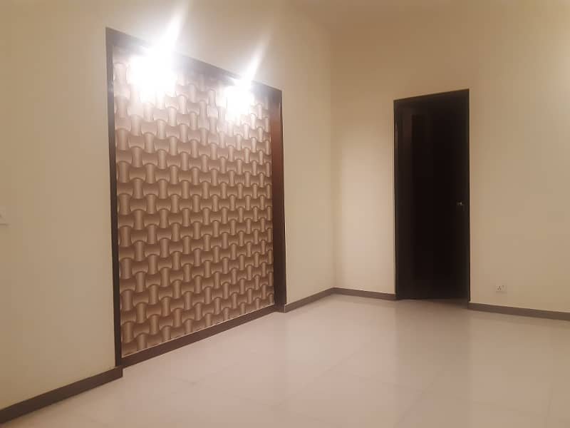 UPPER PORTION FOR RENT 14