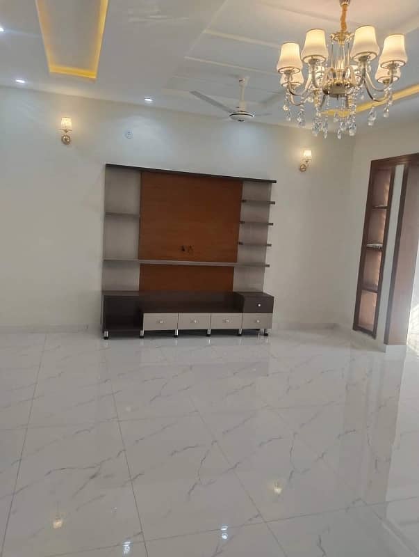 10 marla beautiful design house for rent in dha phase 4 3