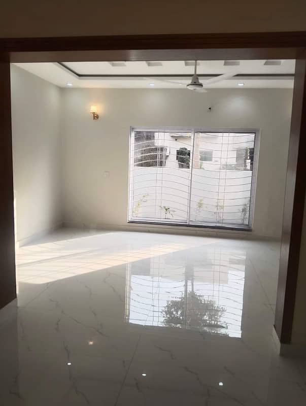 10 marla beautiful design house for rent in dha phase 4 5