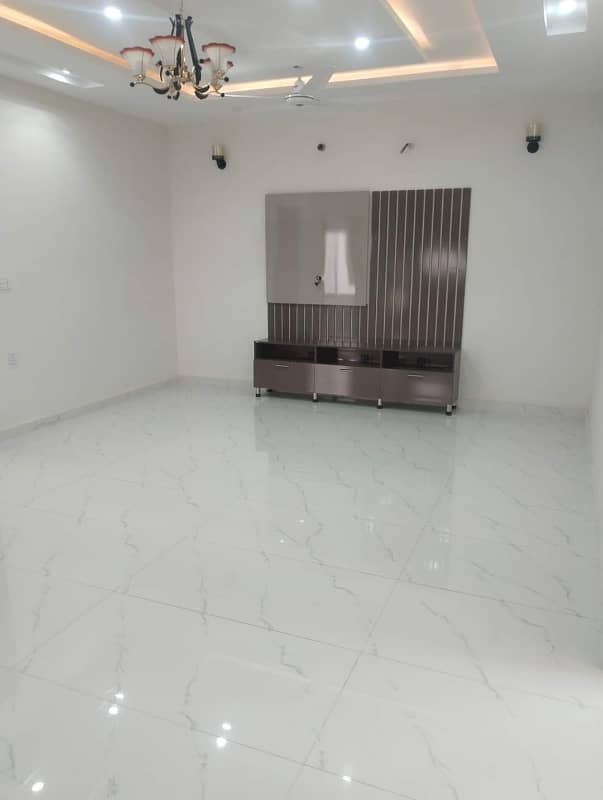 10 marla beautiful design house for rent in dha phase 4 12