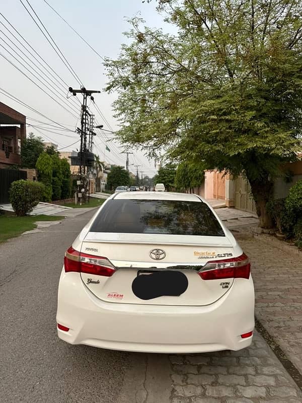 Toyota Corolla Altis 2015 3