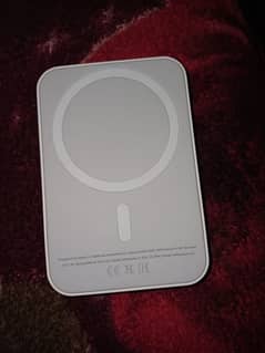 Apple origenal power bank 5000 mah