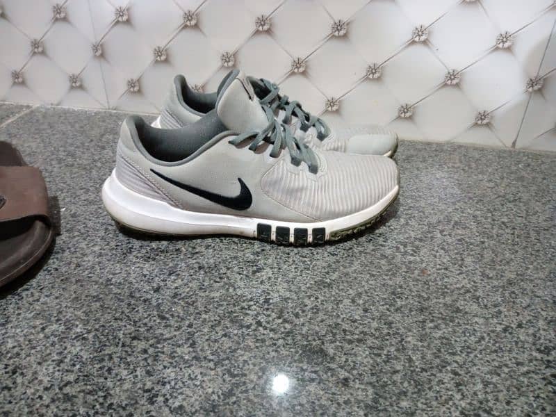 Nike  shoes 1