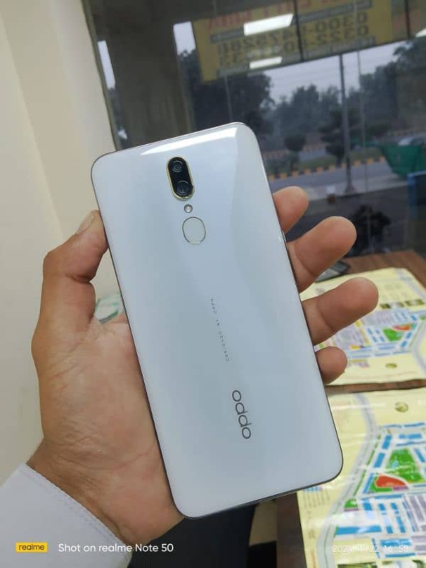 oppo f11 8 256 pta approved with box 1