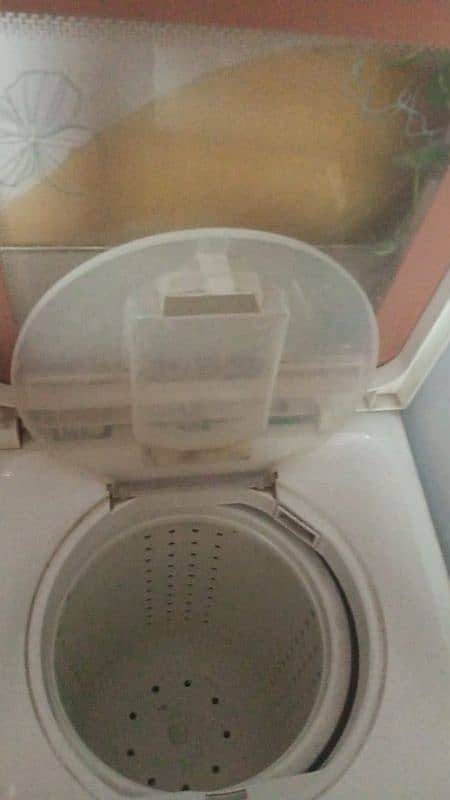 Kenwood machine washer and drayer 2