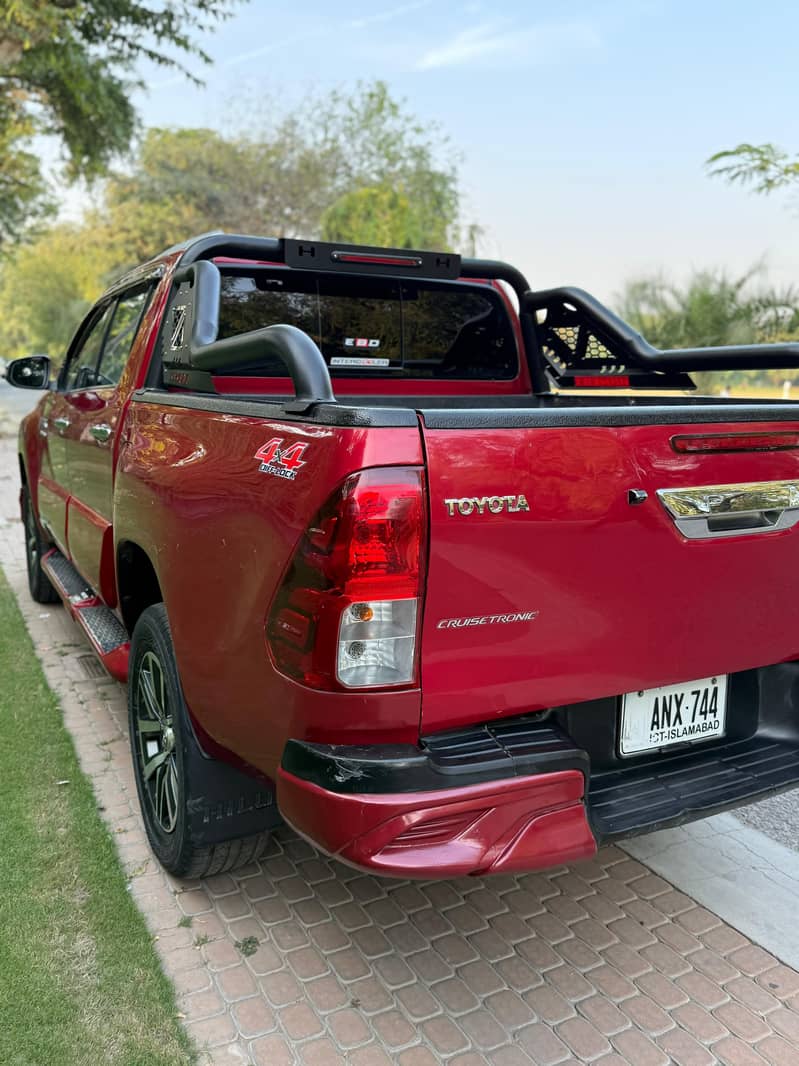 Toyota Hilux Revo 2017 6