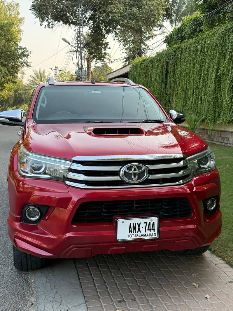 Toyota Hilux Revo 2017 9