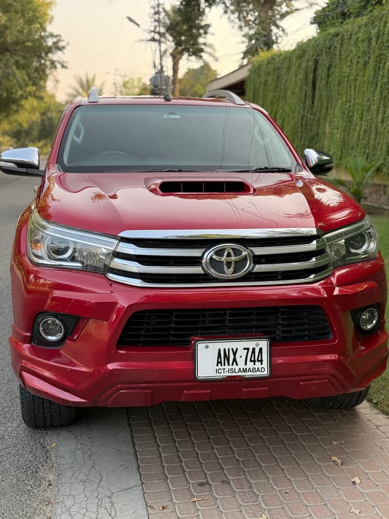 Toyota Hilux Revo 2017 10