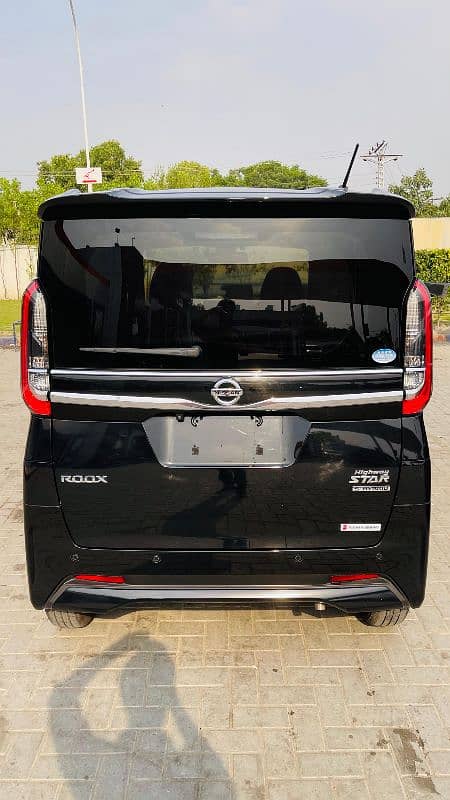 Nissan Roox 2021 4