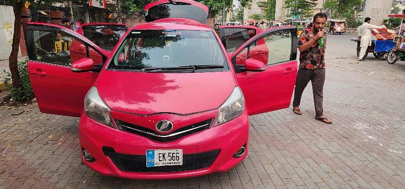 Toyota Vitz 2015 4