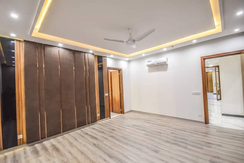 1 kanal slightly used well maintained modern design house for sale in dha phase 5 12