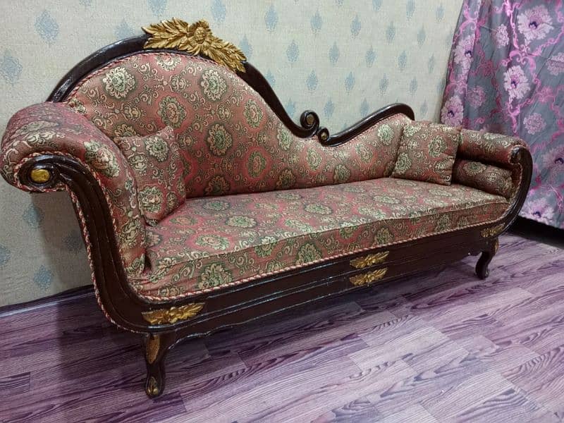 3 seater Diwan 2