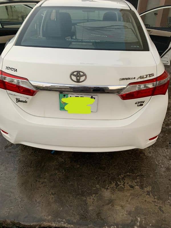 Toyota Corolla Altis 2017 1.8 10