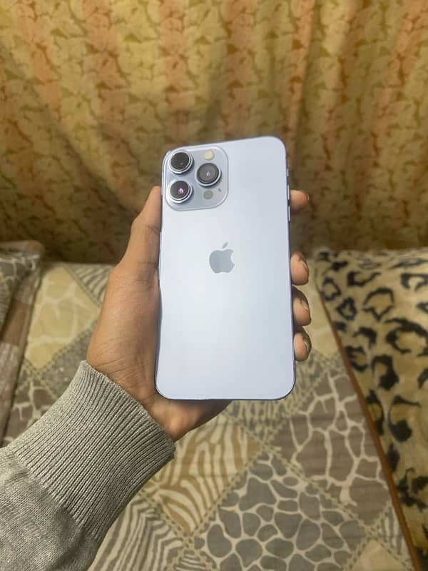 iPhone Xr converted in 13 pro max 0