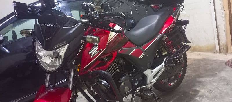 Honda CB 150 f brand new condtion 0