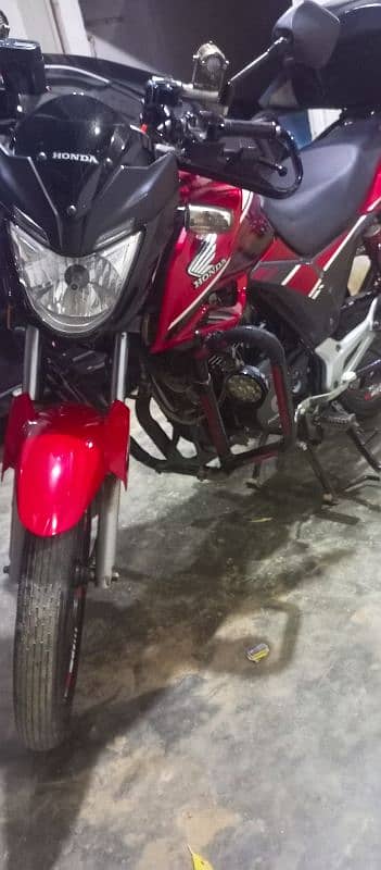 Honda CB 150 f brand new condtion 5