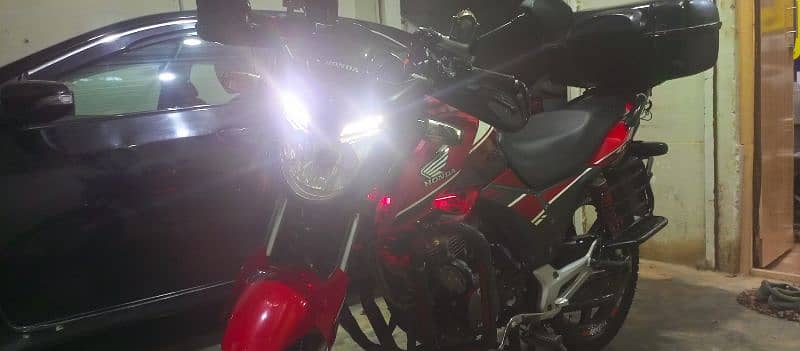 Honda CB 150 f brand new condtion 10