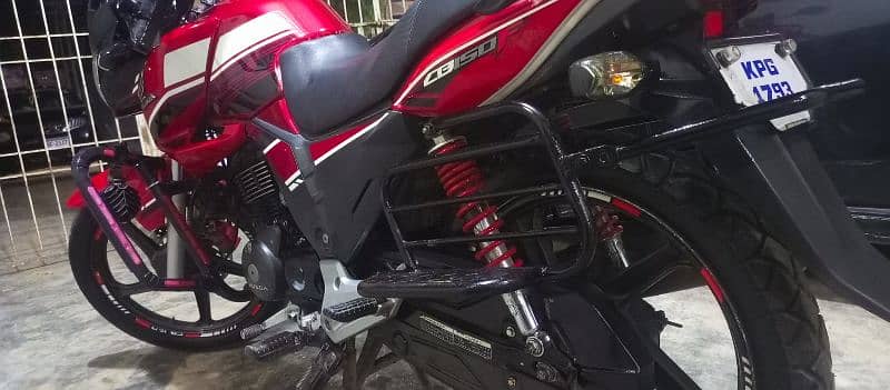 Honda CB 150 f brand new condtion 11