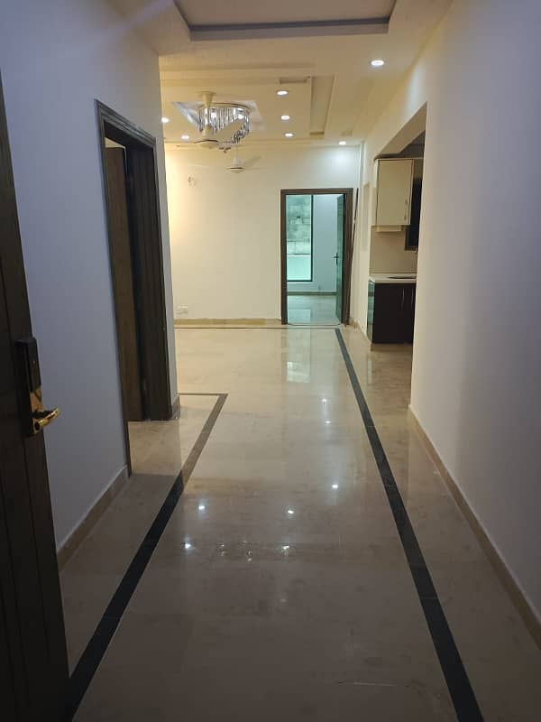 2 bedroom unfurnished apartment Available for Rent in F-11 markaz 9