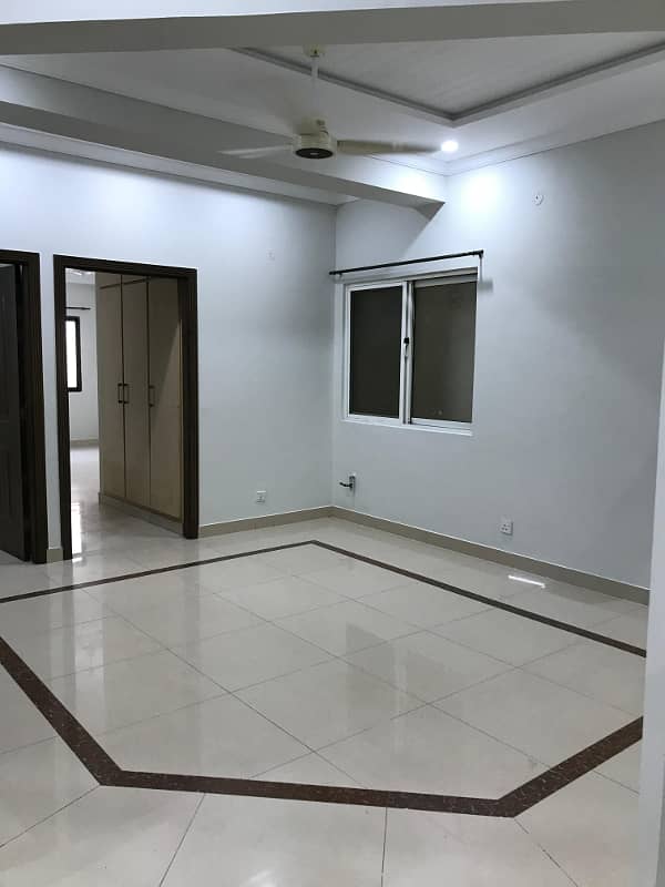 2 bedroom unfurnished apartment available for Rent in warda hamna g-11 11