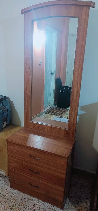 Dressing table / Mirror 1