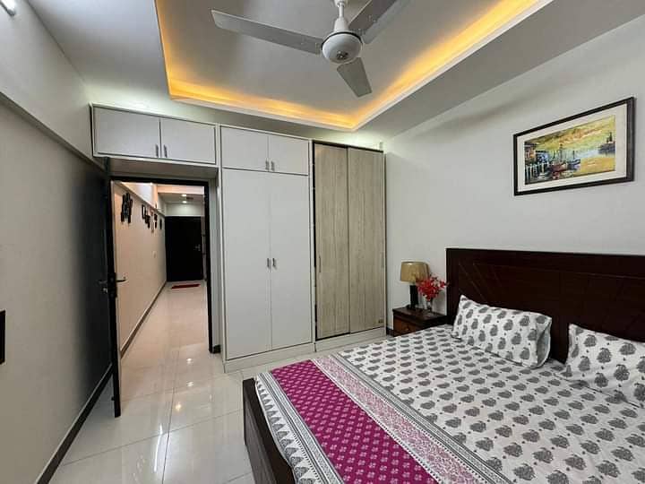 1 bed room fully furnished apartment available for rent in capital residencia 8