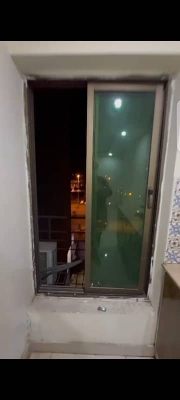 STUDIO LIKE A NEW EXCELLENT GOOD CONDITION IDEAL LOCATION FLAT FOR RENT IN BAHRIA TOWN LAHORE 2