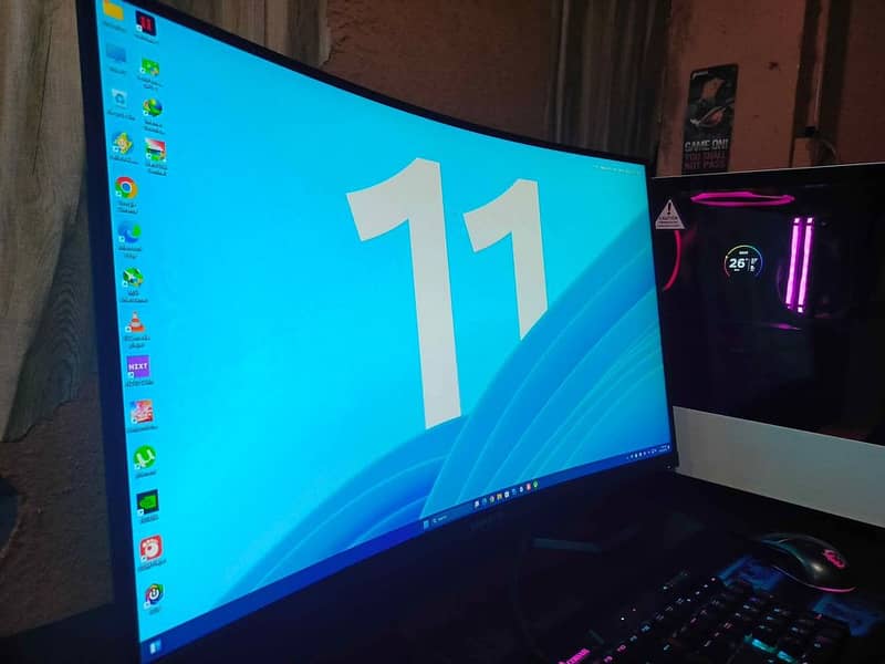 Gigabyte G32QC A 165hz 2k 1ms curved va gaming monitor with box 0