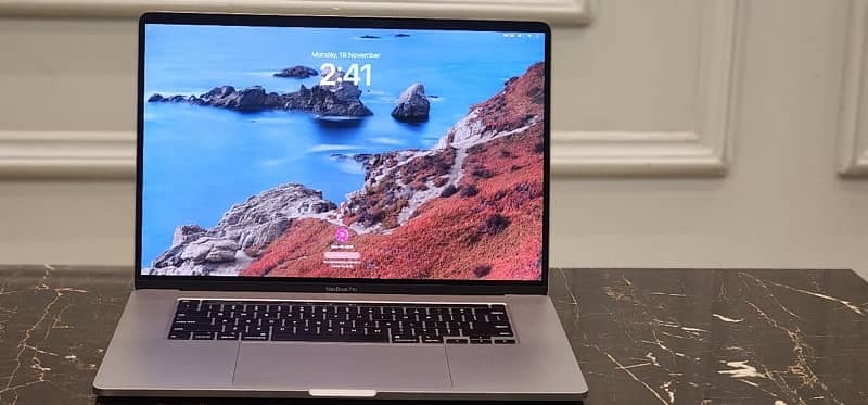 Apple Macbook 2019 Pro 16” 15” 2