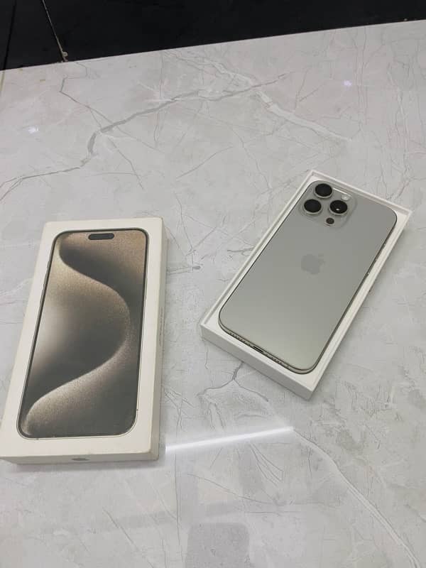 iphone 15 Pro Max 256GB FU physical+esim 4