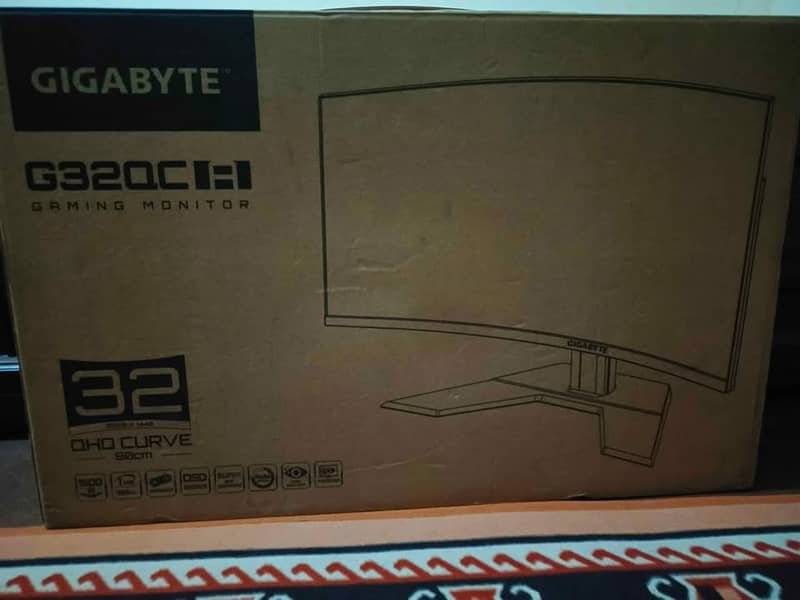 Gigabyte G32QC A 165hz 2k 1ms 1500R curved va gaming monitor with box 5