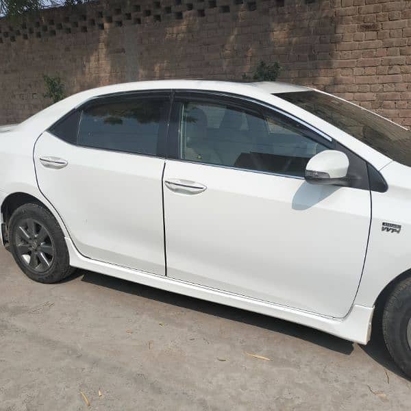 Toyota Altis Grande 2016 3