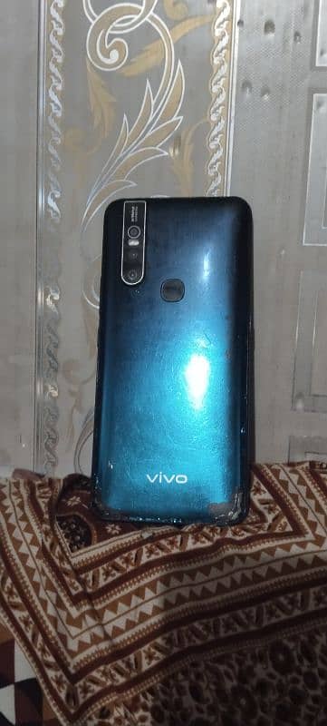 vivo v15 8/256 1