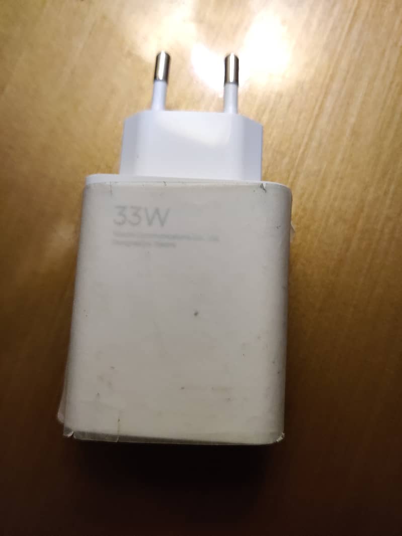 Urgent selling poco x3 pro 33W original charger 1