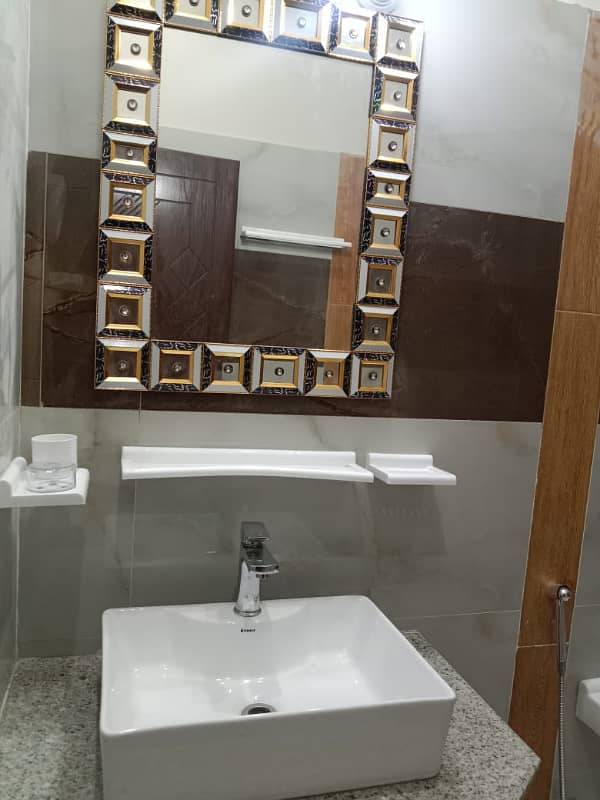 5 MARLA BRAND NEW LUXURY EXCELLENT GOOD CONDITION FULL HOUSE FOR RENT IN CC BLOCK BAHRIA TOWN LAHORE 12