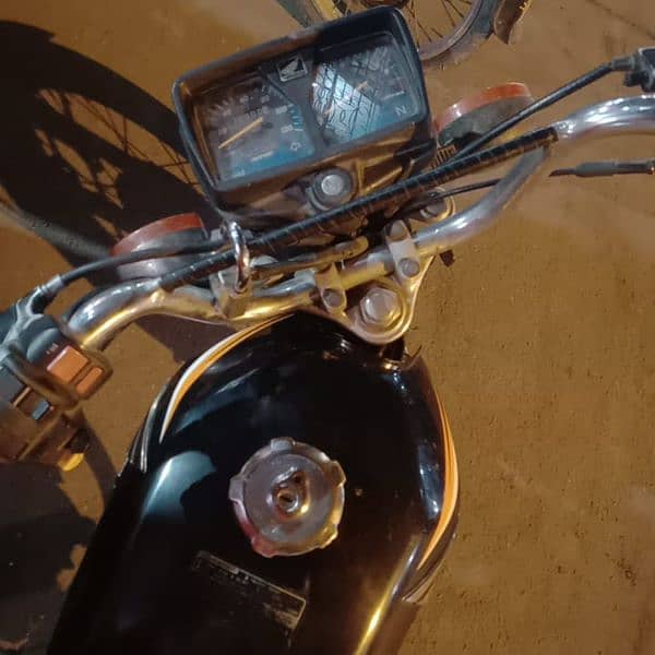 Honda 125 model 2019 larkana urgent sale 0/3/1/5/2/3/9/6/6/5/8 2