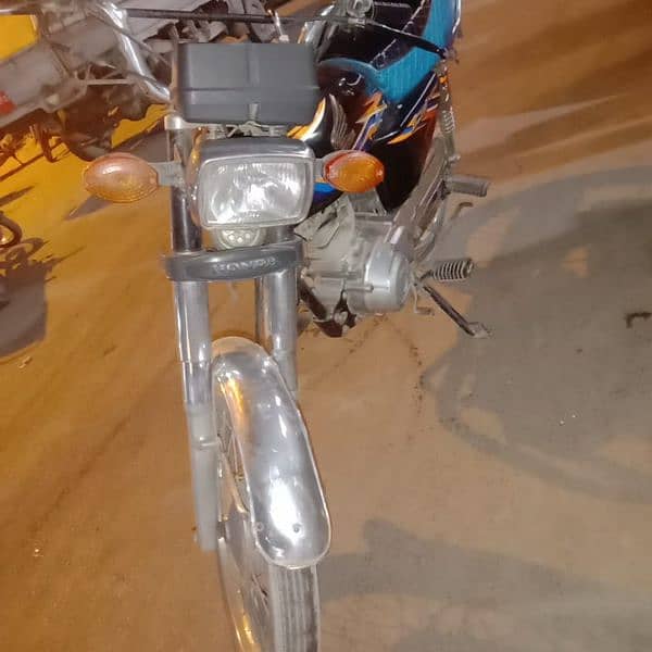 Honda 125 model 2019 larkana urgent sale 0/3/1/5/2/3/9/6/6/5/8 4