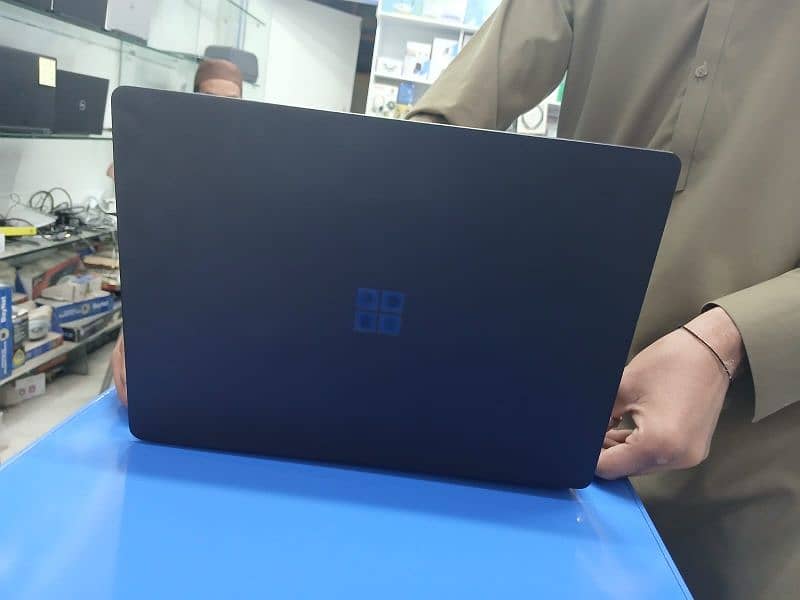 Microsoft surface laptop i5 10 generation 2