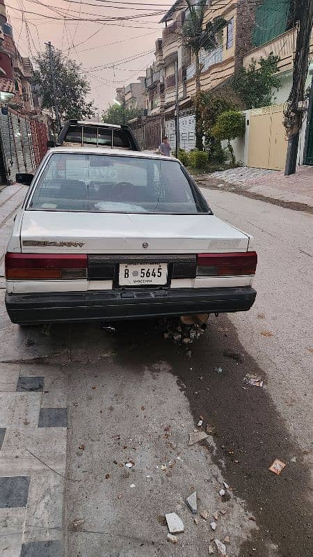 Nissan Sunny 1987 3